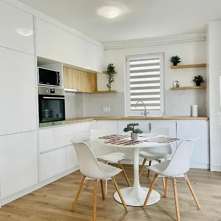 Dendro Apartment-free Parking *