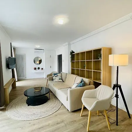 Dendro Apartment-free Parking